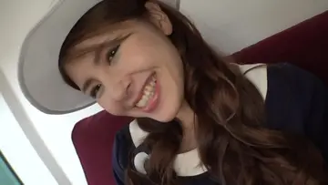 操牛仔裤高跟蜜桃臀小姐姐多汁鲍鱼呻吟求插 new